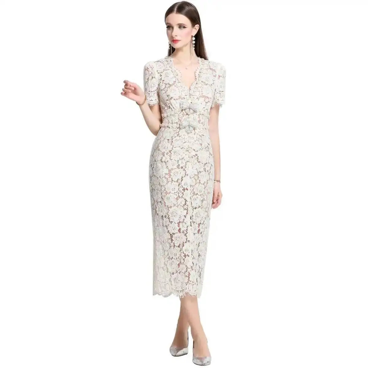Lace Midi Dress – Short Sleeve Bodycon Dress with V-Neck, Intricate Lace Texture and Fitted Silhouette for Weddings, Brunch & Events