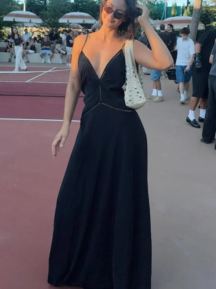 Elegant Maxi Dress – Sleeveless Deep V-Neck Dress with Fitted Bodice, Defined Waist and Flowing A-Line Skirt for Weddings & Evening Events