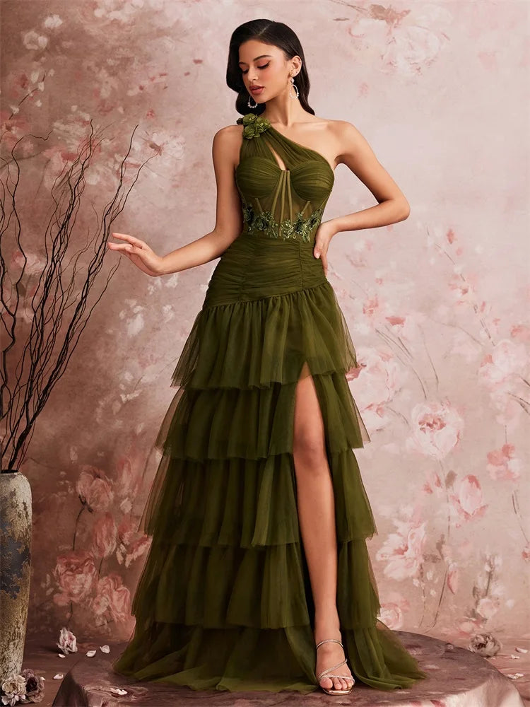 Ruffled Maxi Dress – One Shoulder Evening Gown with Ruched Bodice, Tiered Skirt and High Side Slit for Weddings & Formal Events