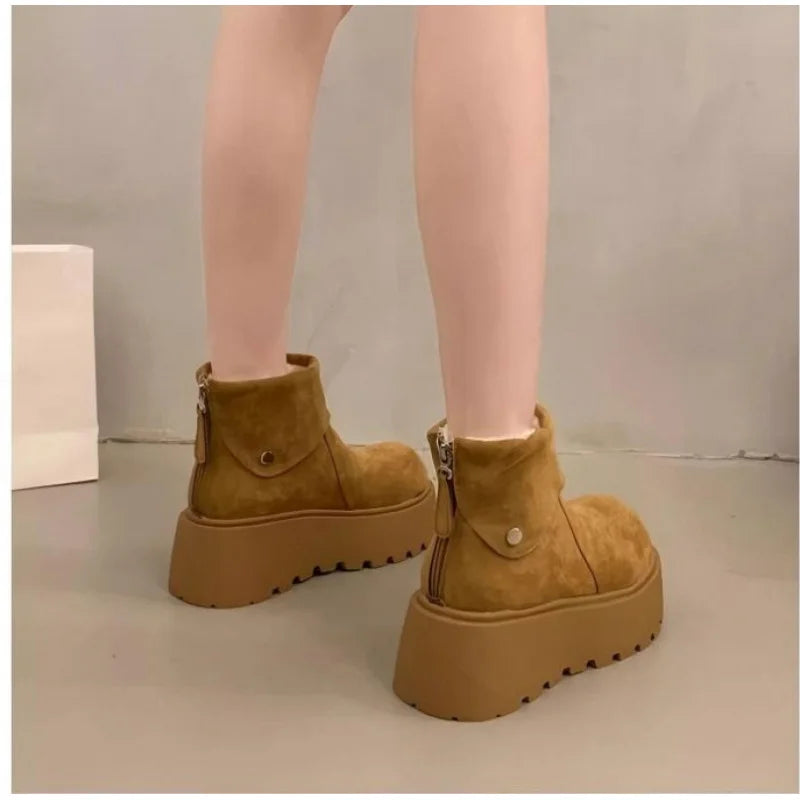 Women's Platform Ankle Boots – Cozy Faux Suede Winter Boots with Plush Lining, Chunky Platform Sole & Back Zipper