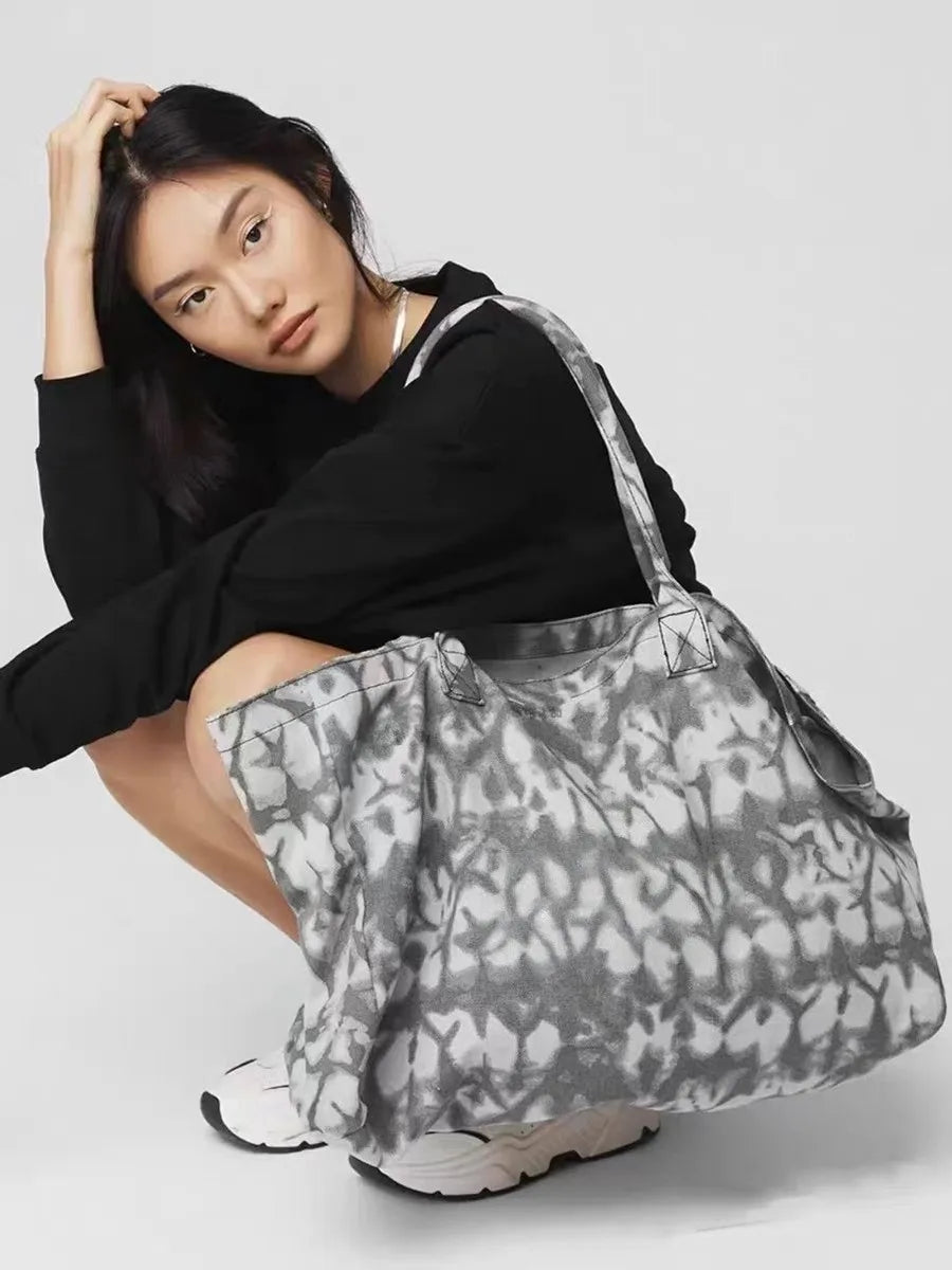 Oversized Printed Tote Bag, Large Canvas Shoulder Handbag, Casual Beach Carryall Purse with Wide Handles for Travel, Shopping & Everyday Use