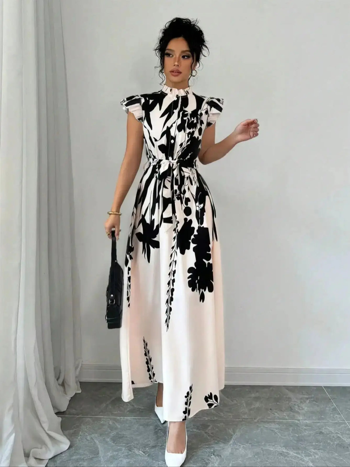 Floral Maxi Dress – Short Sleeve V-Neck Dress with Defined Waist, Tie Detail, Flowing Skirt and Elegant Botanical Print for Events
