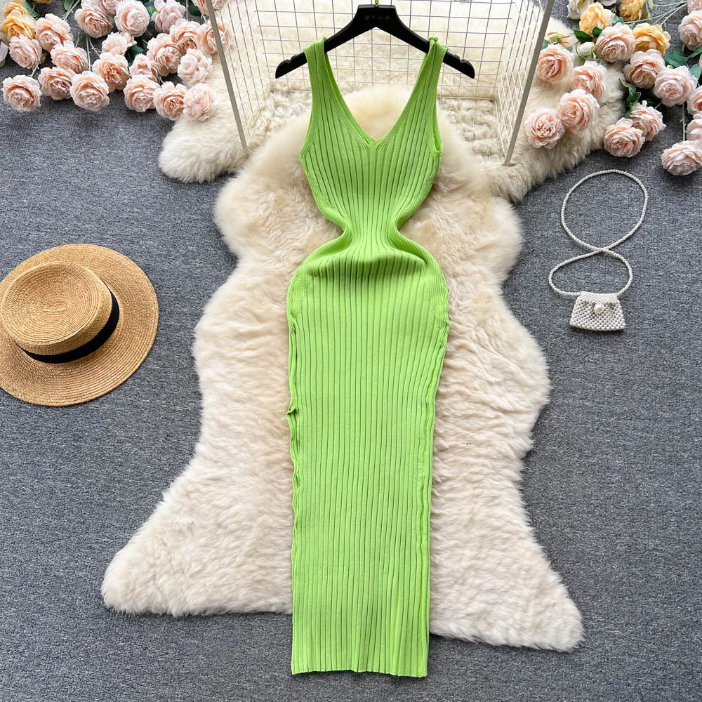 Ribbed Maxi Dress – Sleeveless V-Neck Bodycon Dress with Fitted Waist, Stretch Knit Fabric and Elegant Floor-Length Silhouette