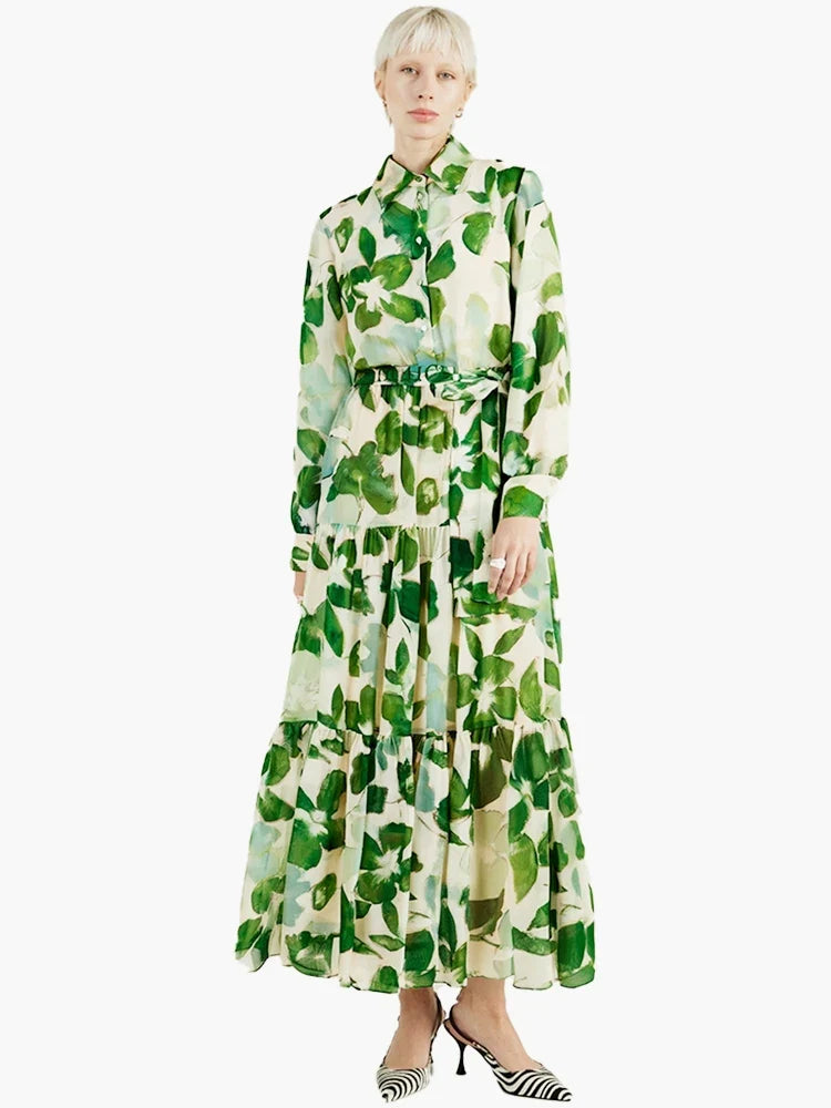 Floral Maxi Dress – Long Sleeve V-Neck Dress with Defined Waist, Flowing A-Line Skirt and Botanical Print for Vacations & Special Events