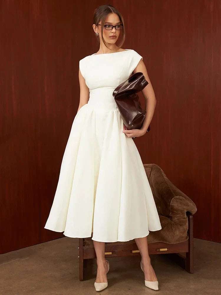 Elegant Midi Dress – Short Sleeve V-Neck Dress with Fitted Bodice, Defined Waist and Flowing A-Line Skirt for Weddings & Special Events