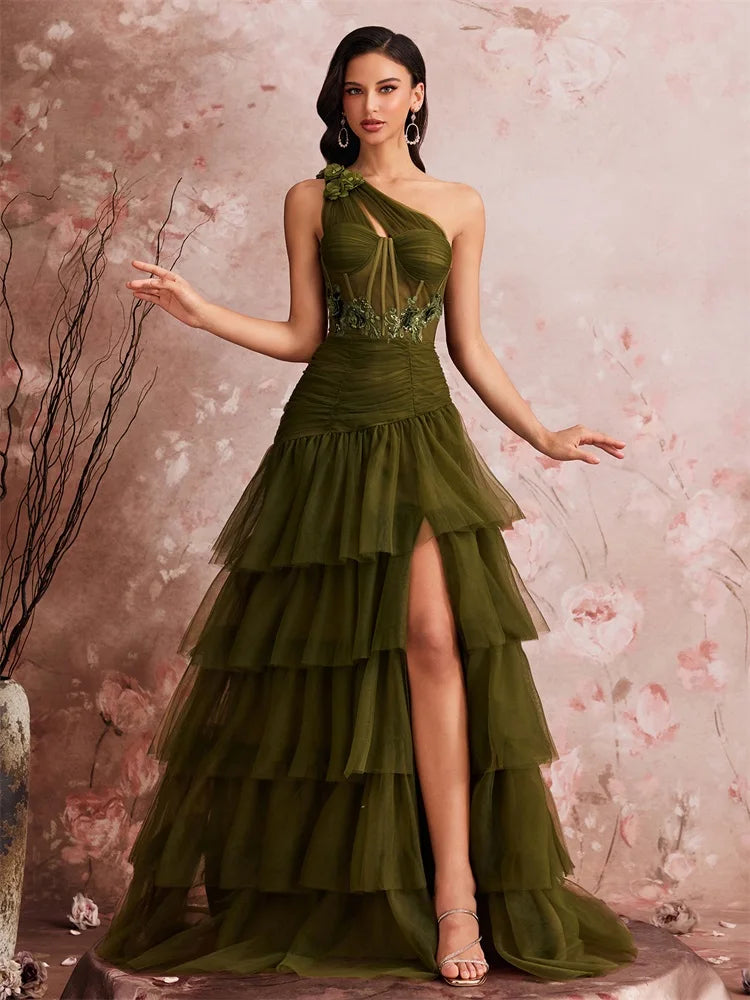 Ruffled Maxi Dress – One Shoulder Evening Gown with Ruched Bodice, Tiered Skirt and High Side Slit for Weddings & Formal Events