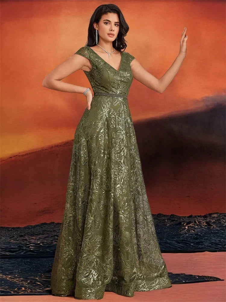 Lace A-Line Maxi Dress – Short Sleeve V-Neck Gown with Fitted Bodice, Defined Waist and Flowing Floor-Length Skirt for Weddings & Events