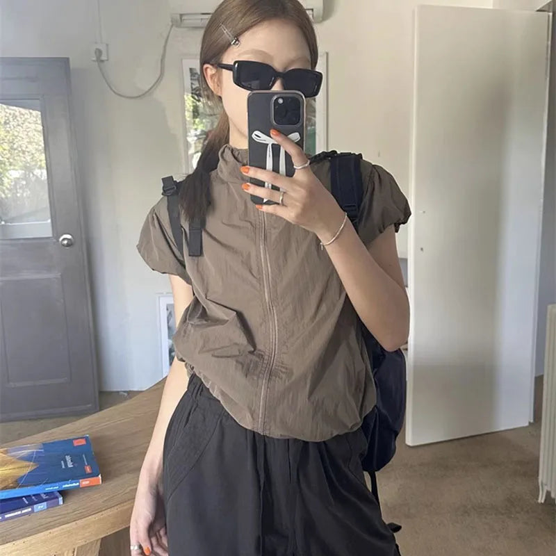 Cropped Utility Jacket, Lightweight Zip-Up Jacket with Short Sleeves and Relaxed Fit, Minimalist Casual Transitional Outerwear