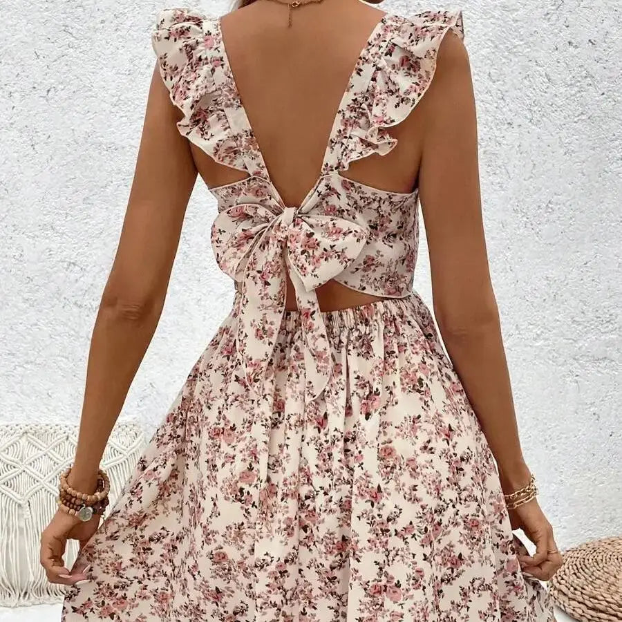Floral Mini Dress – Square Neck Sleeveless Dress with Fitted Bodice, Flared Skirt and Romantic Floral Print for Vacations & Brunch