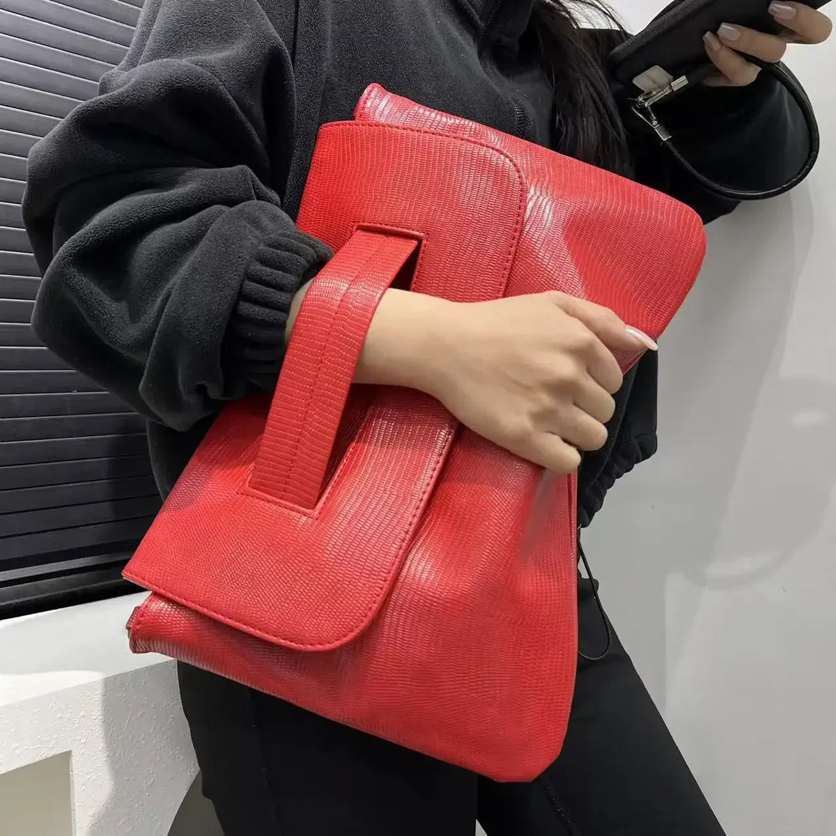 Oversized Shoulder Tote Bag, Large Textured Handbag with Front Flap Pocket, Spacious Carryall Purse with Wide Handles for Work, Travel & Everyday Use