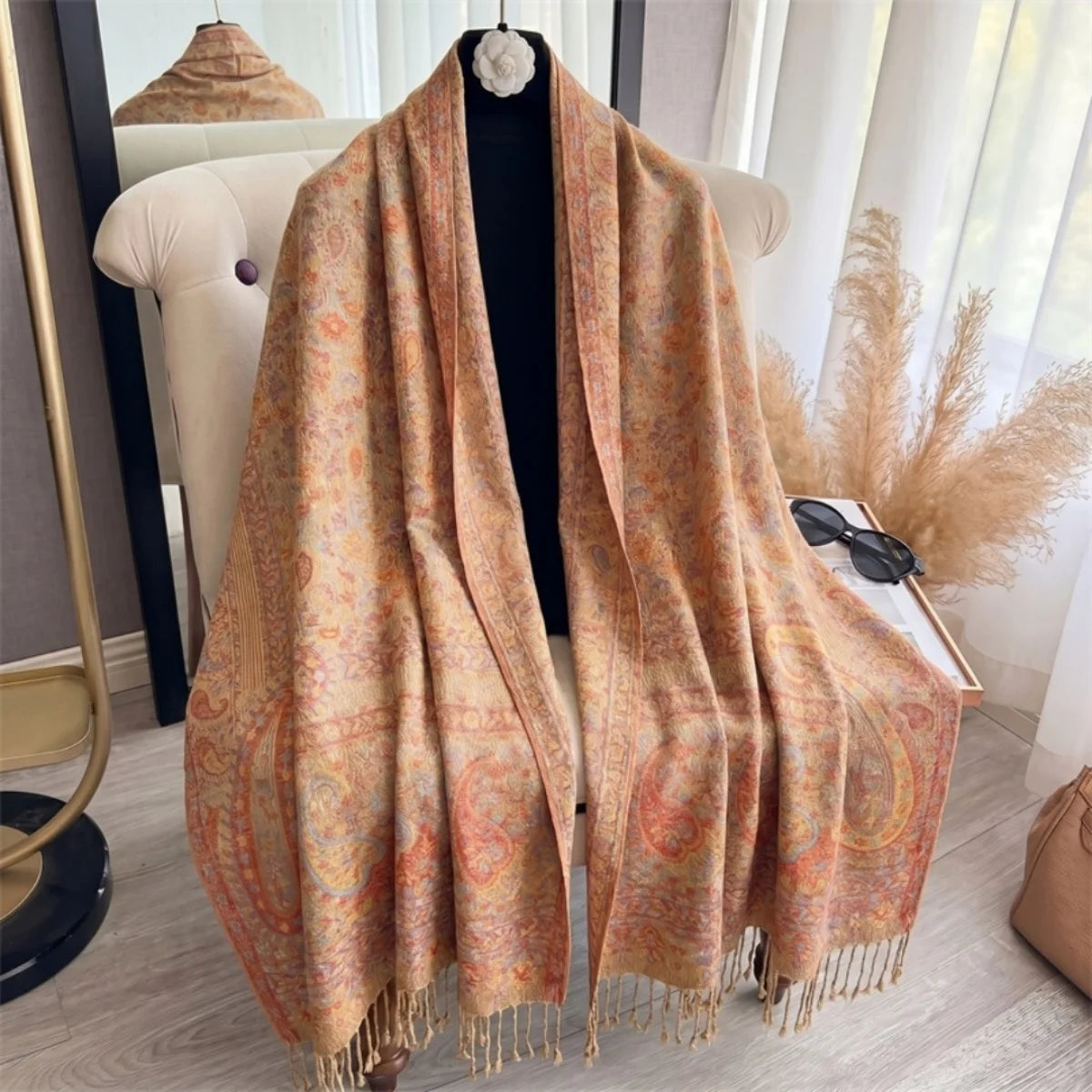 Women's Paisley Print Headscarf, Ornamental Pattern Shawl Wrap, Lightweight Look Scarf with Decorative Border