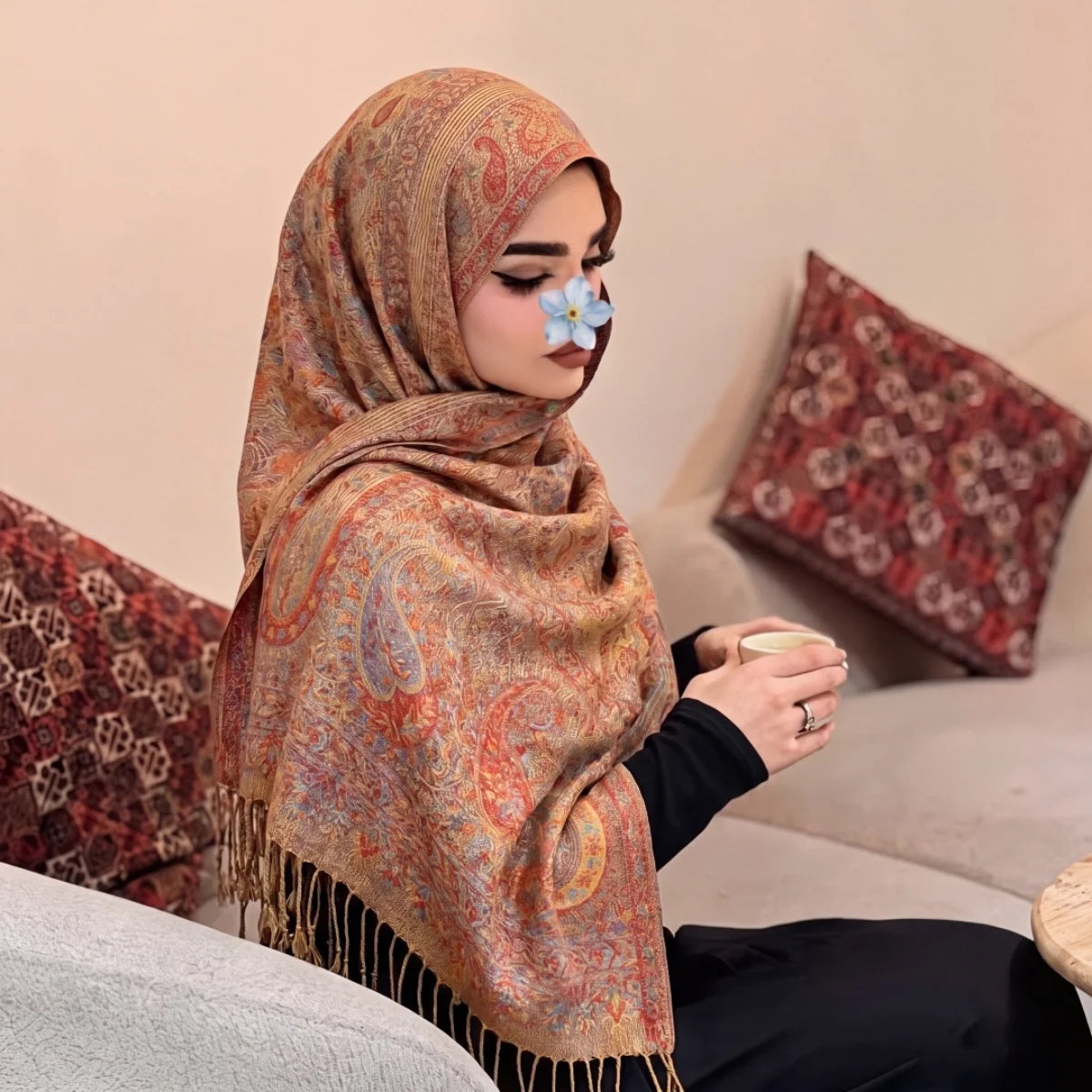 Women's Paisley Print Headscarf, Ornamental Pattern Shawl Wrap, Lightweight Look Scarf with Decorative Border