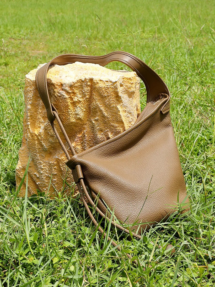 Slouchy Hobo Shoulder Bag, Minimalist Crescent Handbag with Adjustable Long Strap, Soft Casual Purse for Shopping, Travel & Everyday Use