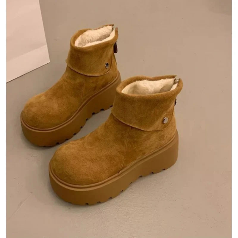 Women's Platform Ankle Boots – Cozy Faux Suede Winter Boots with Plush Lining, Chunky Platform Sole & Back Zipper