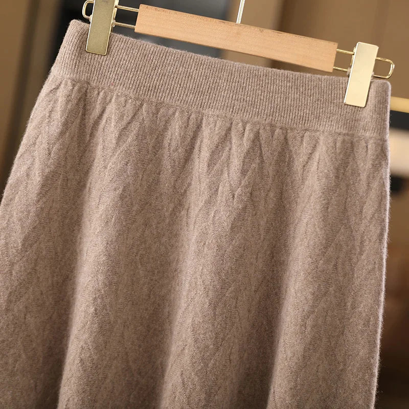 High Waisted Knit Maxi Skirt A Line Long Flared Skirt Textured Ribbed Full Length Casual Minimalist Winter Bottomwear