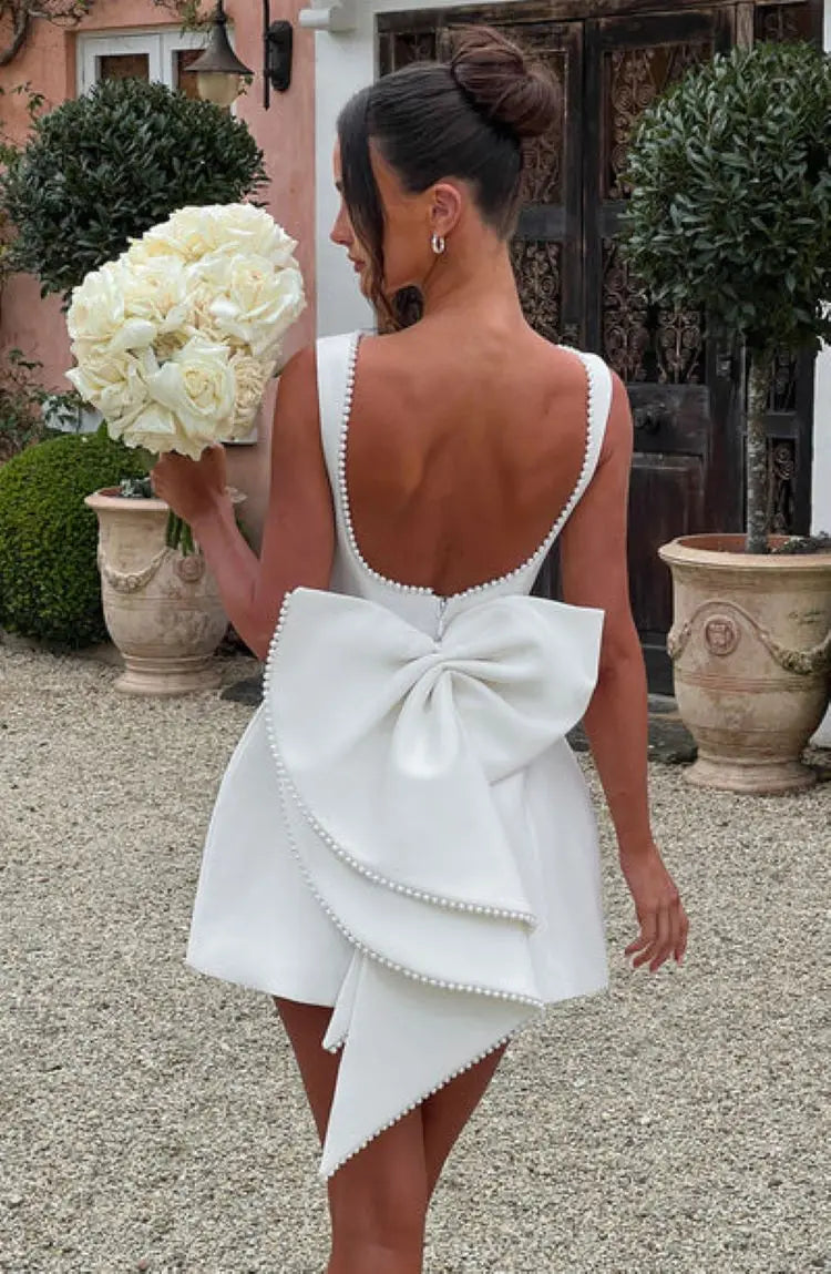 Sleeveless A-Line Mini Dress – Round Neck Flared Swing Dress with Relaxed Silhouette for Casual Outings, Brunch, Office & Parties