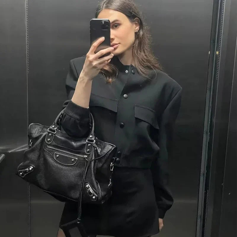 Cropped Utility Jacket with Stand Collar, Structured Button-Up Jacket with Flap Pockets, Chic Casual Outerwear