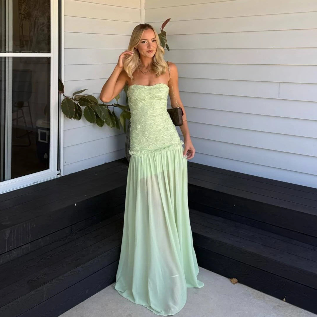 Ruched Strapless Maxi Dress – Strapless Fitted Bodice Dress with Textured Bust, Defined Waist and Flowing Floor-Length Skirt
