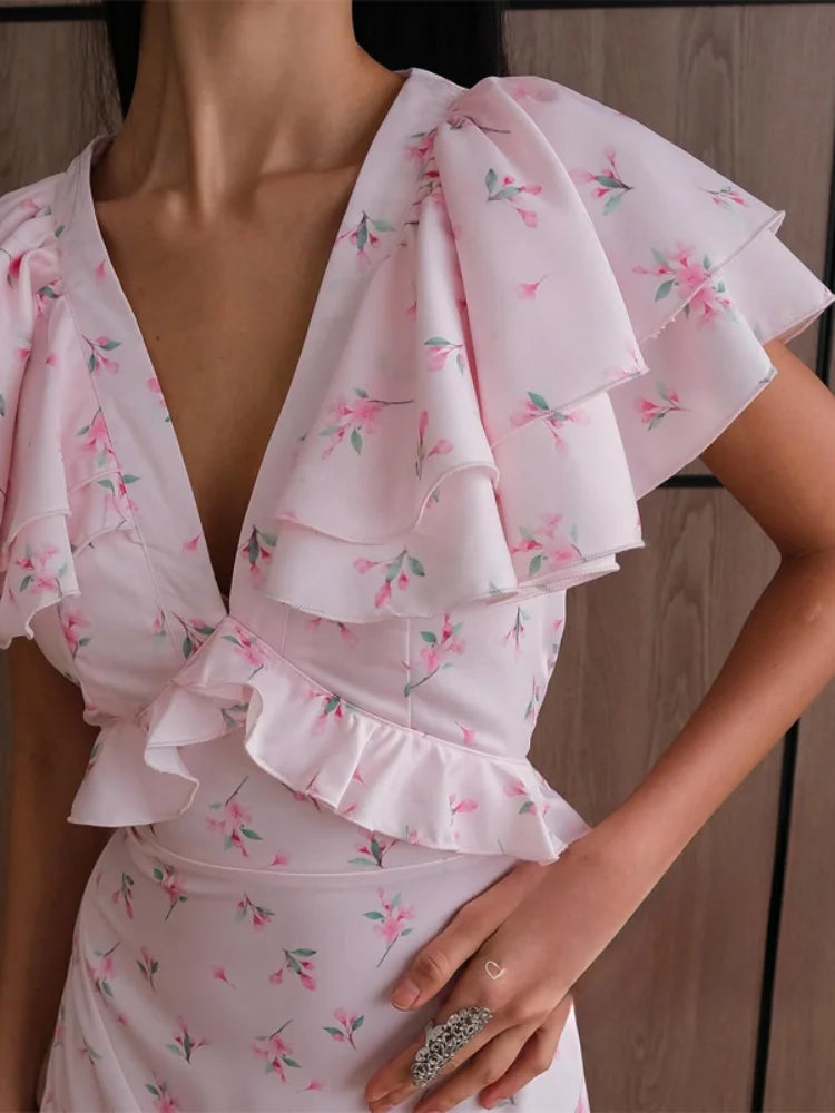 Floral Ruffle Mini Dress – V-Neck Short Sleeve Dress with Layered Ruffle Details, Ruched Waist and Fitted Silhouette for Parties & Brunch