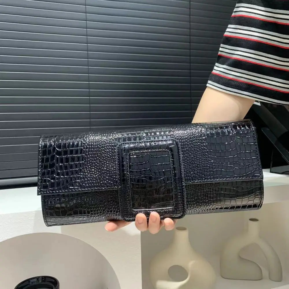 Women's Black Crocodile Clutch Bag, Elegant Faux Leather Envelope Purse, Textured Evening Handbag with Flap Closure for Parties & Special Occasions