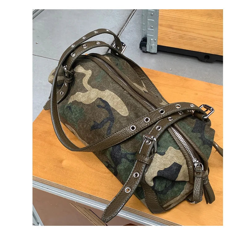 Camouflage Shoulder Bag, Vintage Canvas Handbag with Adjustable Leather Straps, Casual Crossbody Purse with Buckle Details for Travel & Everyday Use