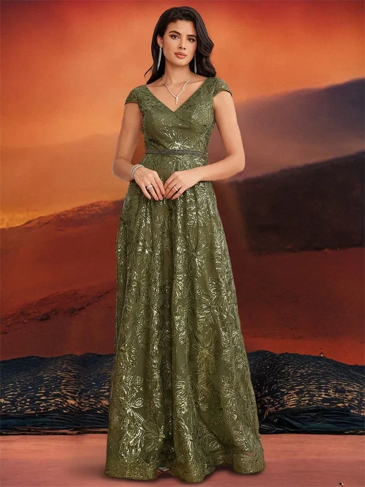 Lace A-Line Maxi Dress – Short Sleeve V-Neck Gown with Fitted Bodice, Defined Waist and Flowing Floor-Length Skirt for Weddings & Events