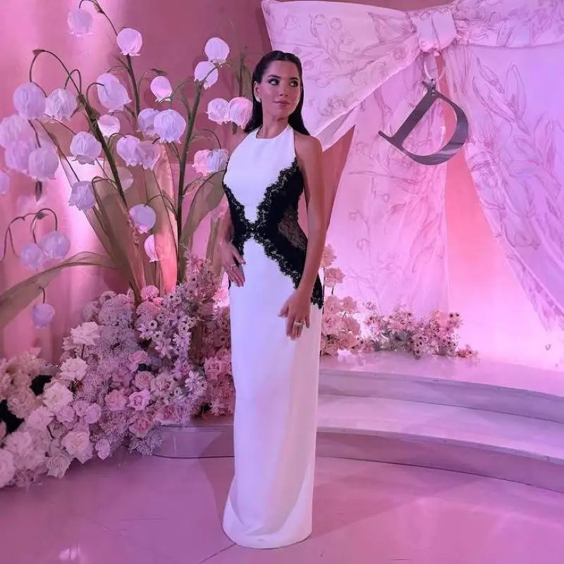 Lace Panel Maxi Dress – Sleeveless Fitted Gown with Sheer Lace Bodice and Floor-Length Silhouette for Weddings, Galas & Formal Events
