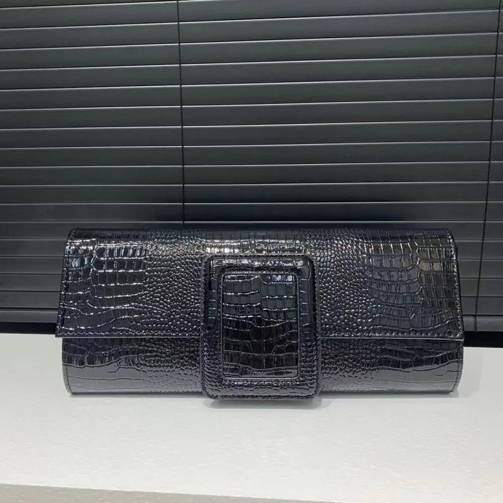 Women's Black Crocodile Clutch Bag, Elegant Faux Leather Envelope Purse, Textured Evening Handbag with Flap Closure for Parties & Special Occasions