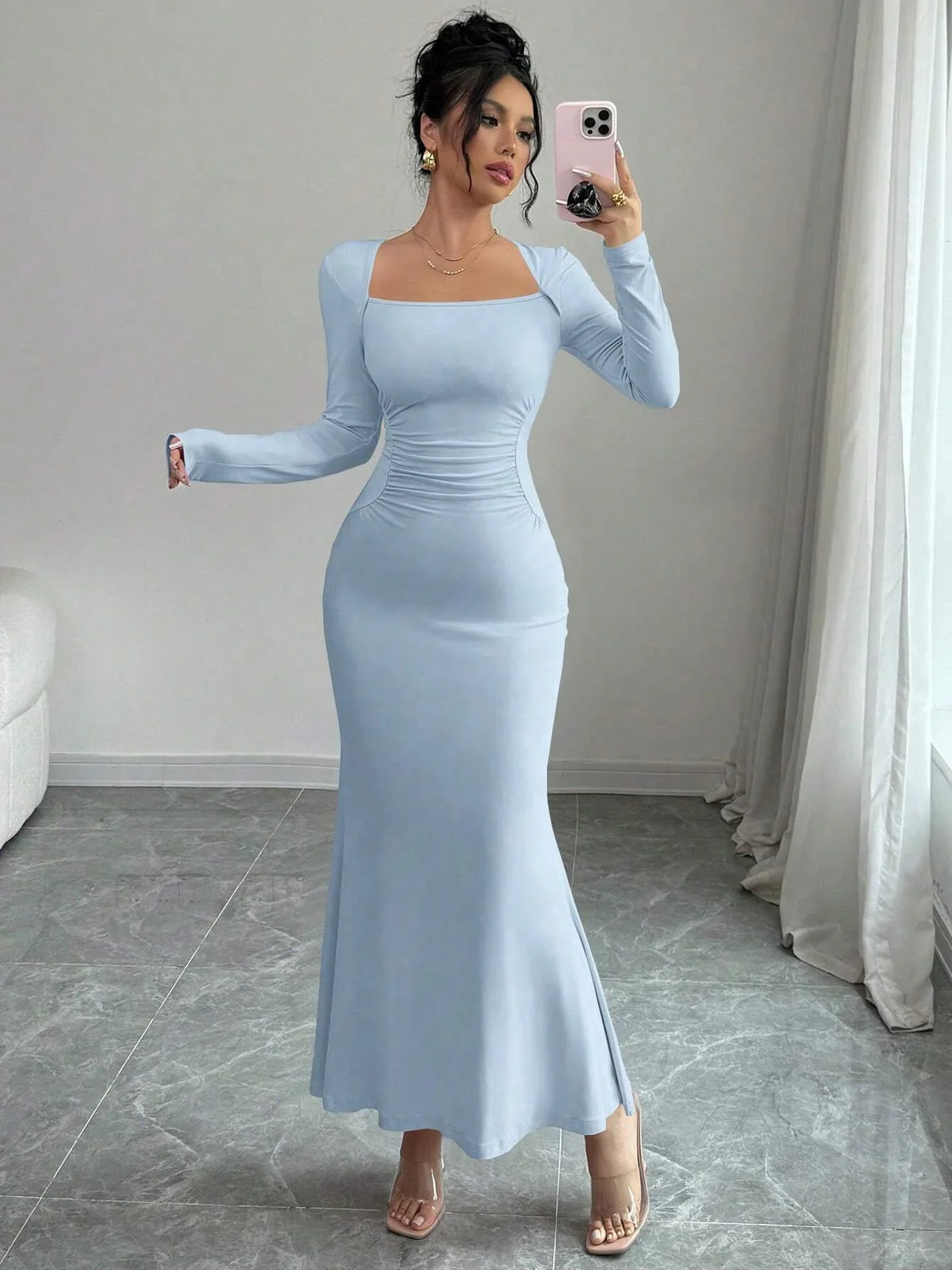 Bodycon Maxi Dress – Long Sleeve Square Neck Dress with Ruched Waist, Figure-Hugging Silhouette and Flared Floor-Length Skirt for Events