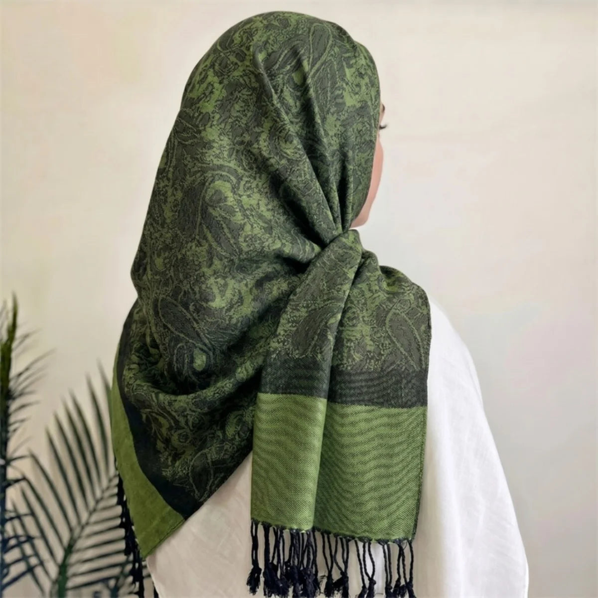 Women's Paisley Print Shawl Wrap, Ornamental Pattern Scarf with Fringed Ends, Long Shoulder Wrap for Women