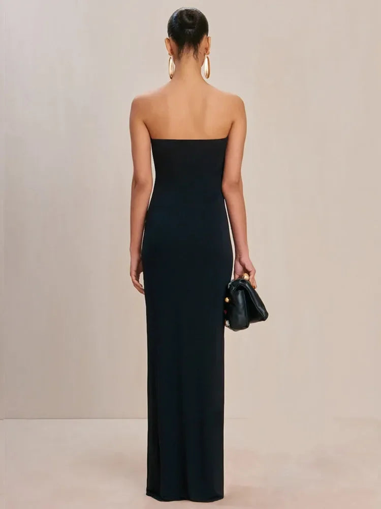 Strapless Maxi Dress – Elegant Column Gown with Sculpted U Neckline, Contrast Trim and Sleek Fitted Silhouette