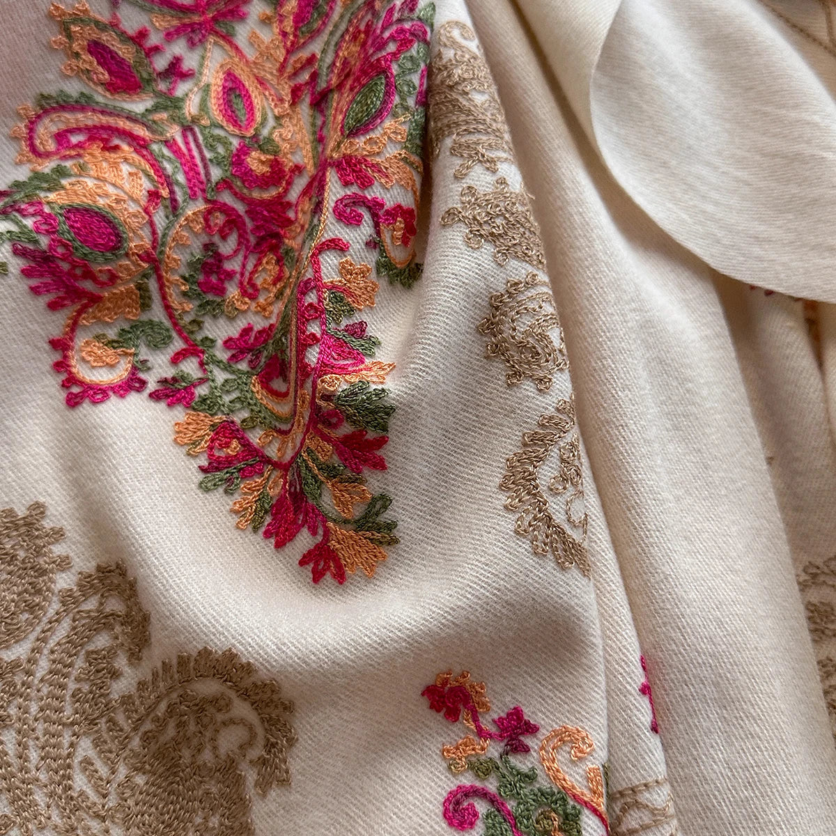 Women's Floral Print Kimono Shawl, Open Front Wrap with Fringed Hem, Elegant Embroidered Look Poncho for Women
